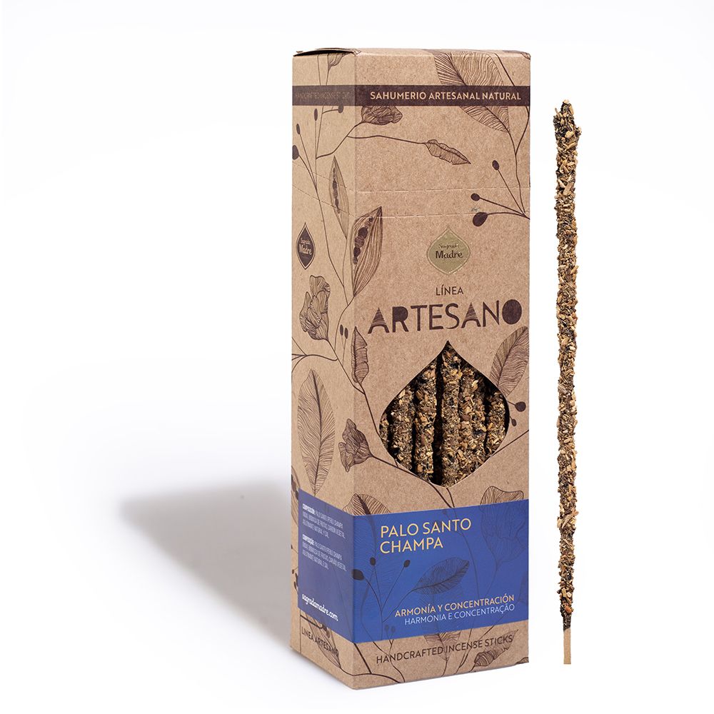 Sahumerio artesanal de palo santo y champa: fotografía del envase