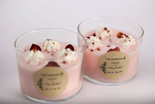 Cargar imagen en el visor de la galería, Cera de Soja Cream &amp; Strawberry